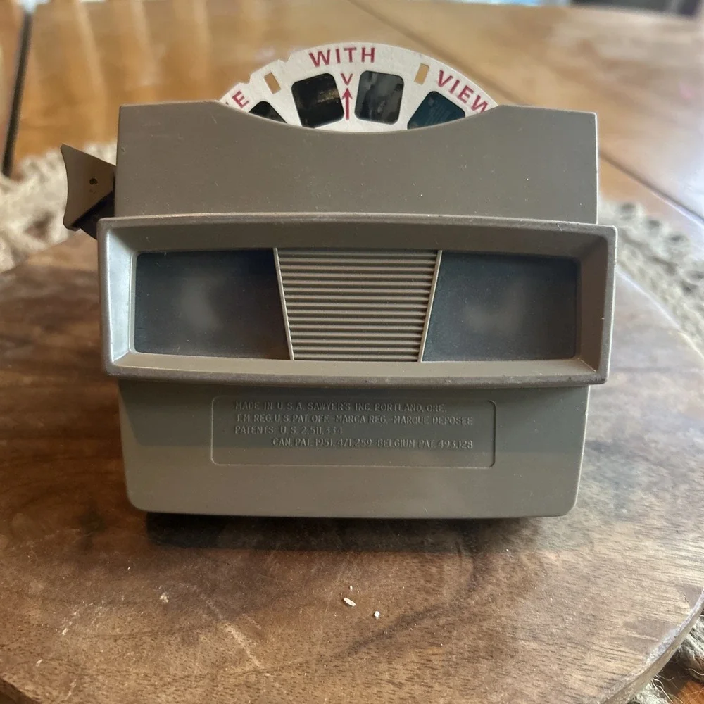 Vintage View-master with original Viewmaster Disc